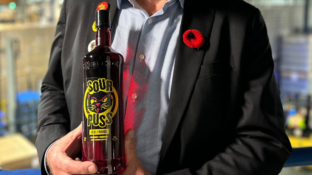La liqueur Sour Puss maintenant fabriquée au Canada