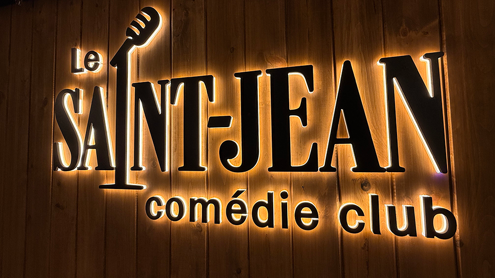 Le Saint-Jean Comédie Club : ouverture officielle d’un nouveau temple de l’humour à Québec