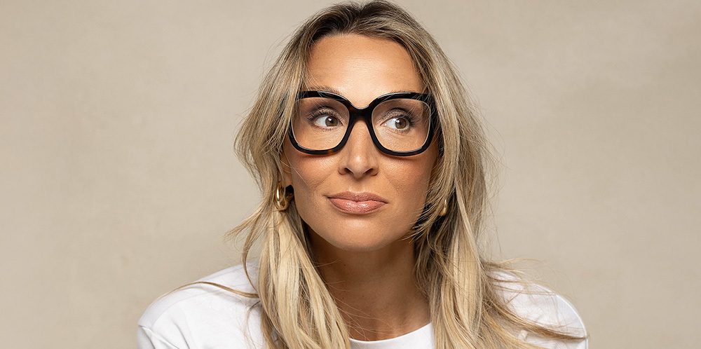 Le balado « Un café avec Judith » s’impose au sommet du palmarès Apple Podcasts 2025